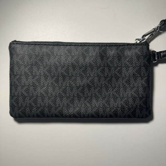 Michael Kors Wristlet - Picture 2 of 4